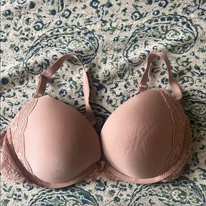 Victoria's Secret Blush Lace Bra